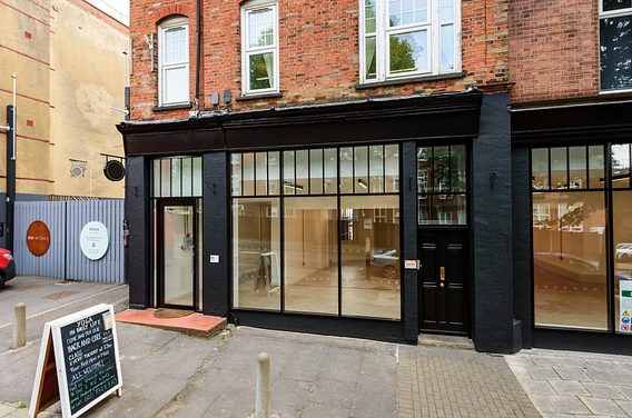 21 College Parade (Salusbury Road), Queens Park, NW6 6RN