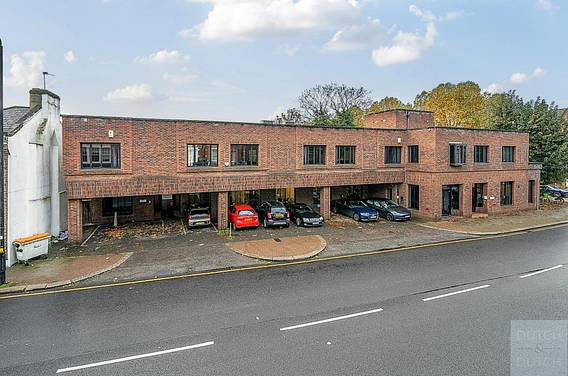 23-35 Hendon Lane, Finchley Central, London, N3 1RT