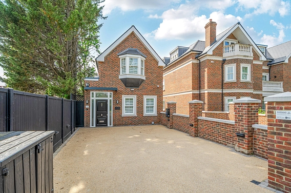 199 Lawrence Street, Mill Hill, London, NW7 4JH