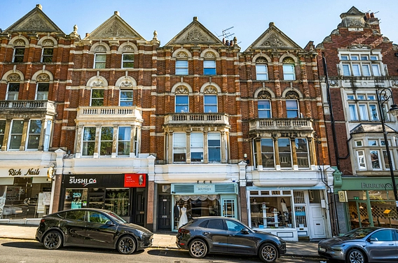 62 Rosslyn Hill, London, NW3 1ND