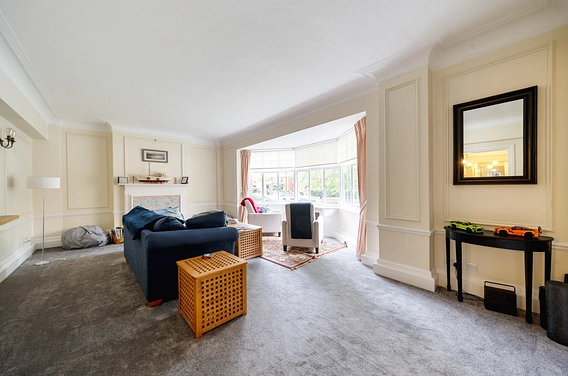 Eton Avenue, Belsize Park, London, NW3