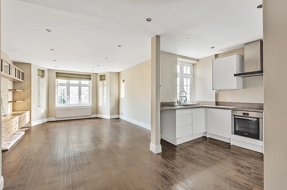 Finchley Road, London, NW2