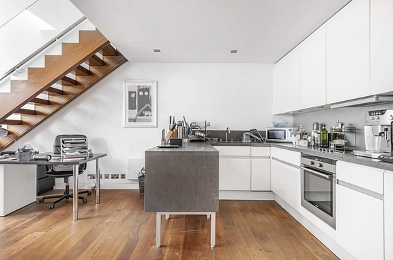 Market Place, Soho, London, W1W