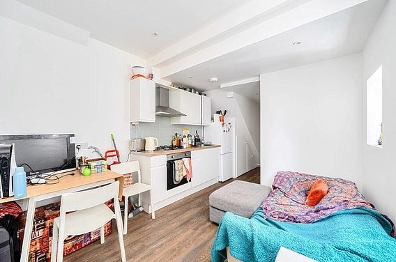 Broadhurst Gardens, West Hampstead, London, NW6
