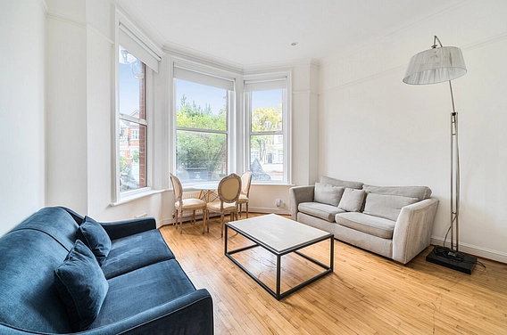 Mapesbury Road, London, NW2