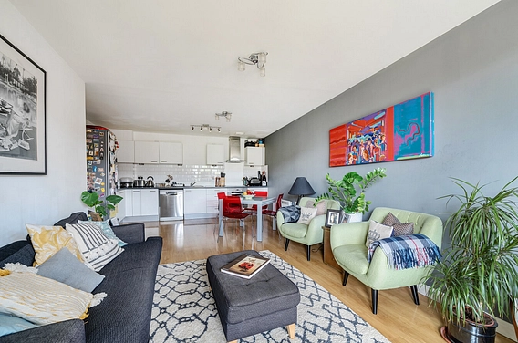 Fortune Green Road, West Hampstead, London, NW6