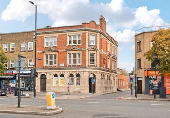 Holloway Road, London, N7