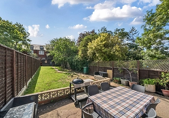 Horton Avenue, Cricklewood, NW2