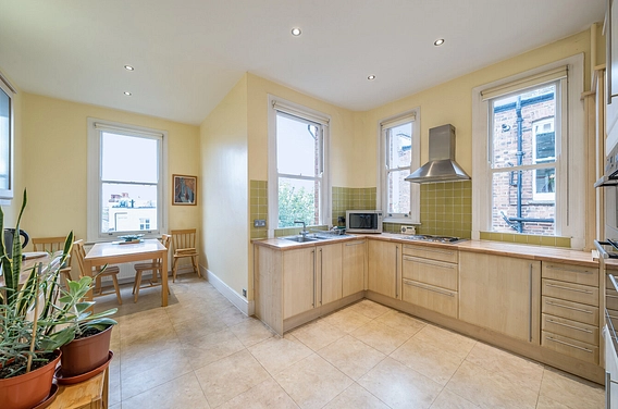 Harvard Court, Honeybourne Road, West Hampstead, NW6