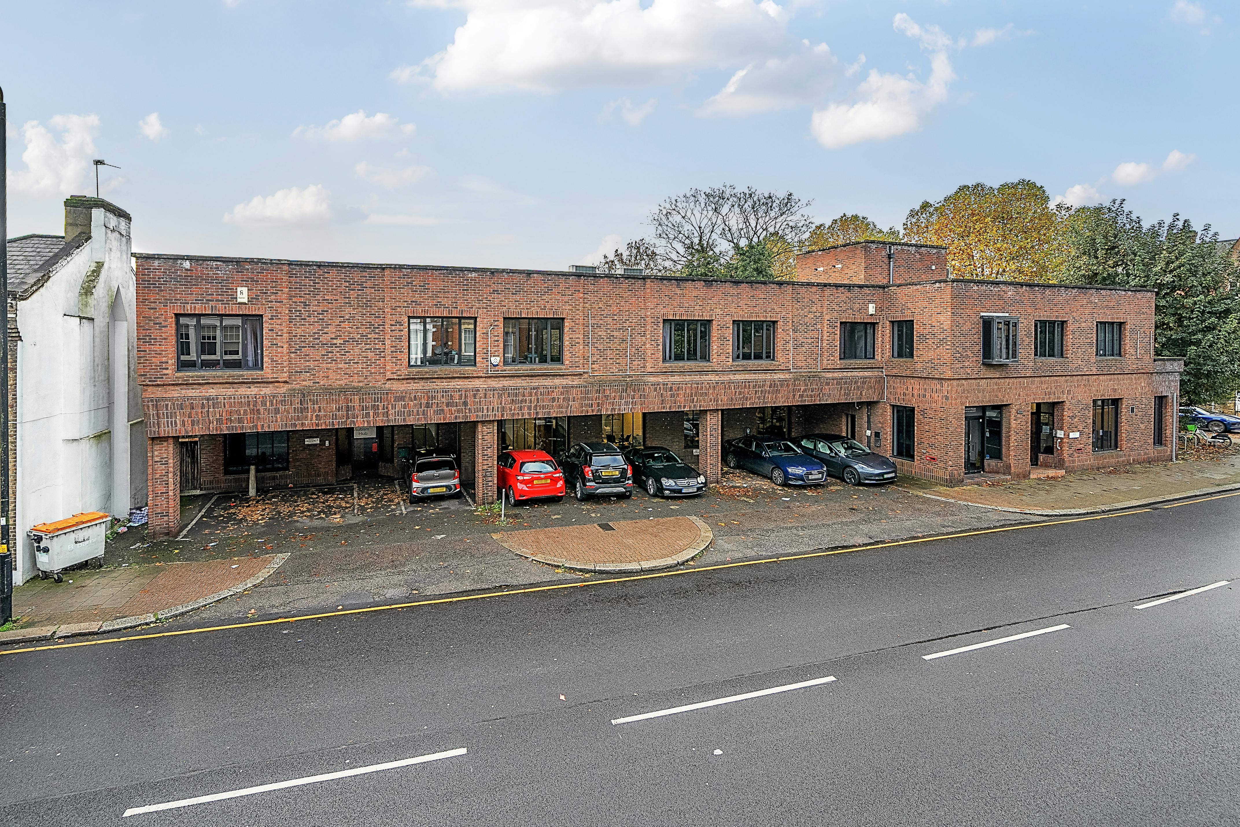 23-35 Hendon Lane, Finchley Central, London, N3 1RT