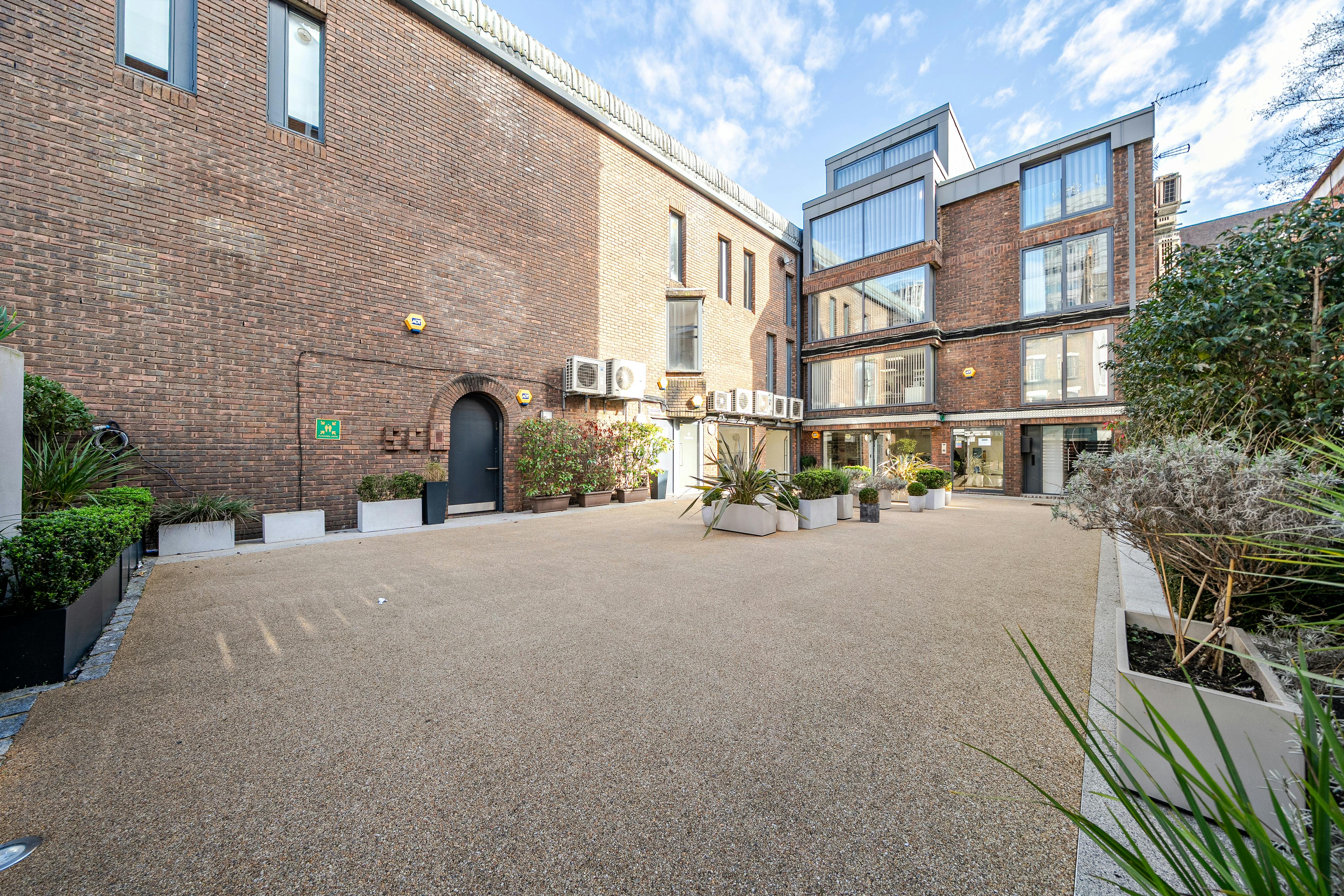 Unit 2 54 Lisson Street, Marylebone, London, NW1 5DF