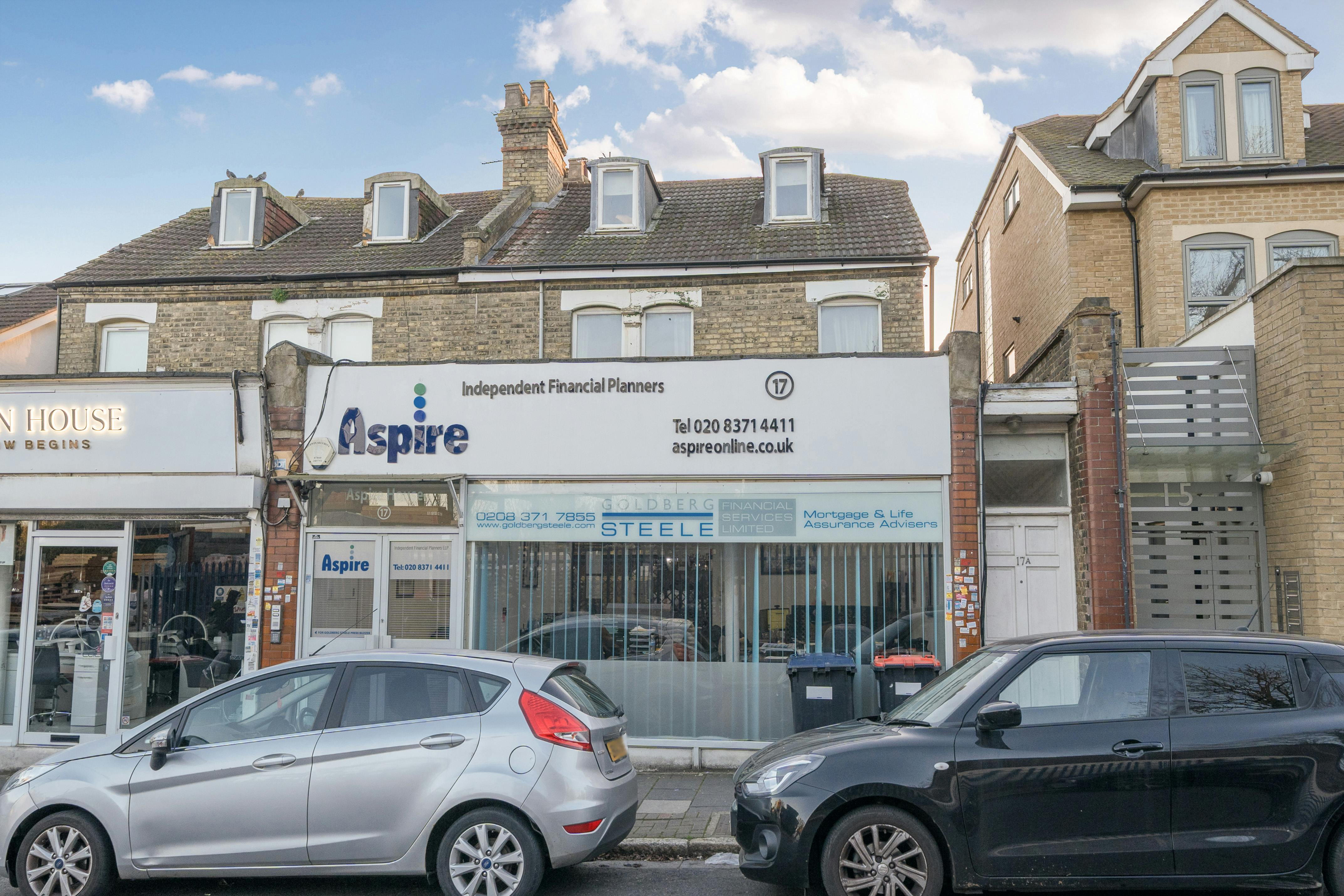 17 Station Road, London, N3 2SB